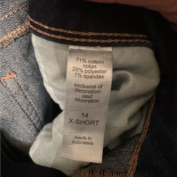 Dark Wash Jeans EXTRA SHORT - Picture 3 of 3